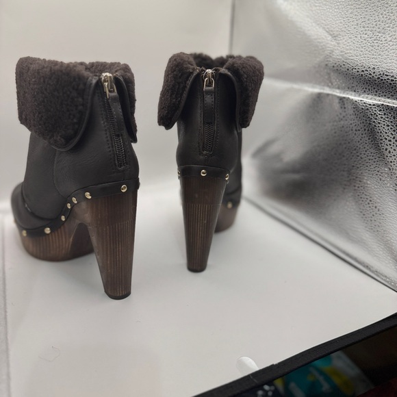 Eli Tahari Black Leather Shearling-Lined Convertible Platform Ankle Boots 37 - Picture 13 of 17